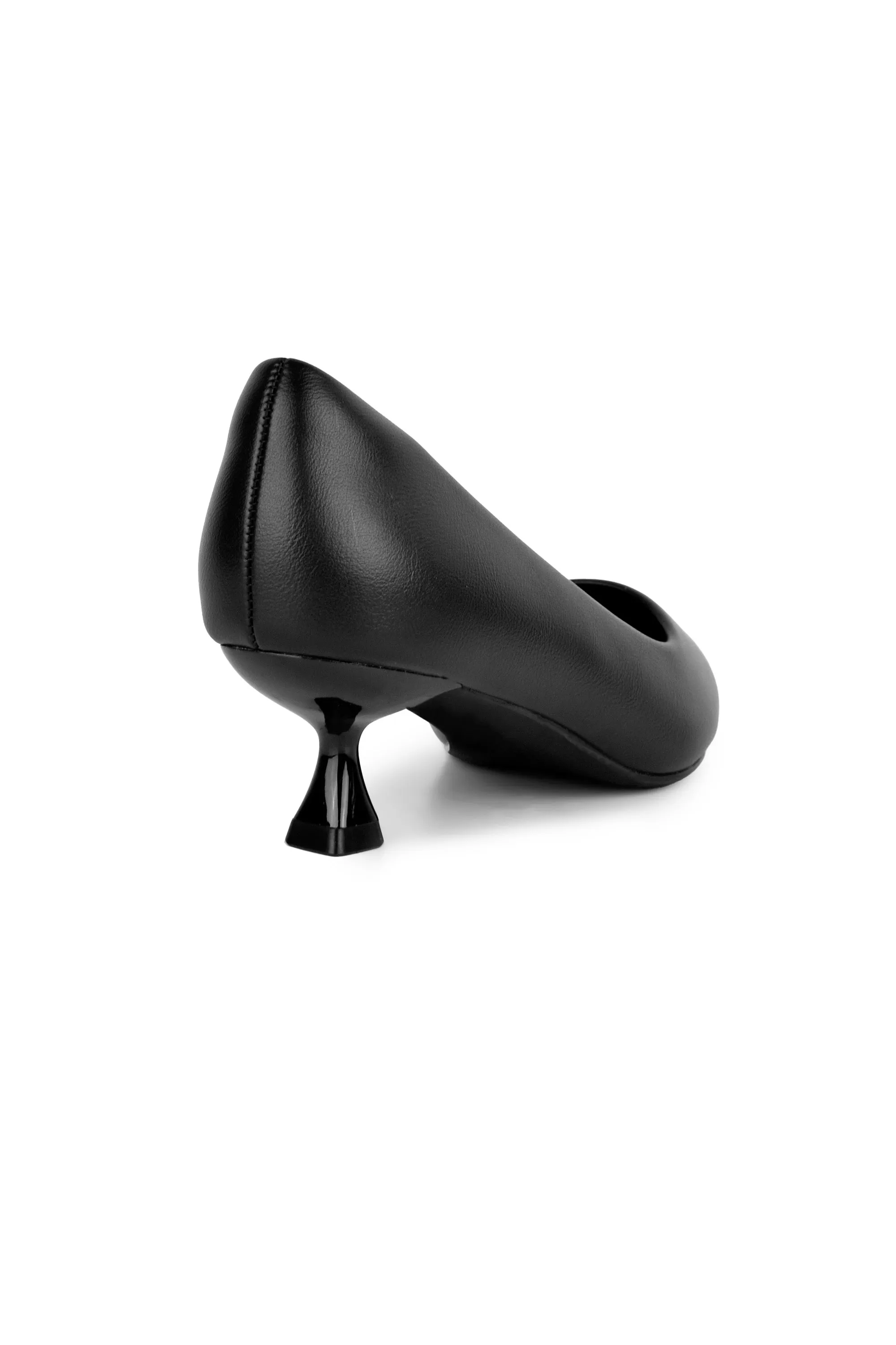 01-5310 Kitten Heel Pumps