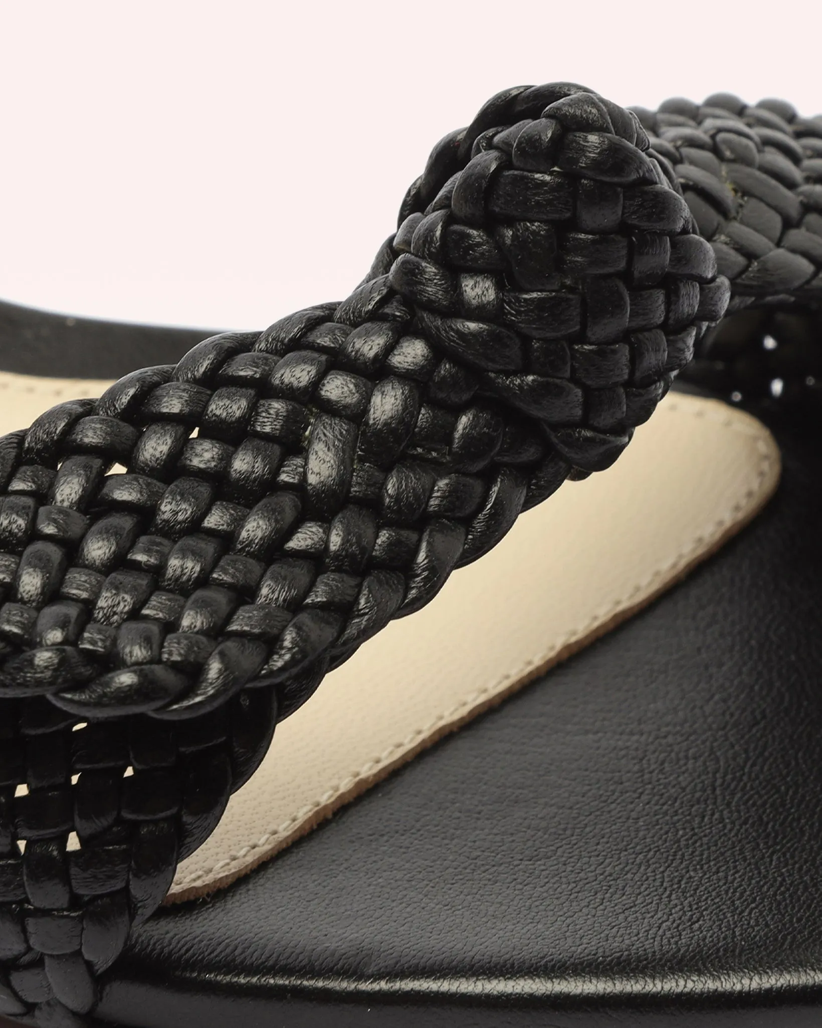 Clarita 60 Tresse Black