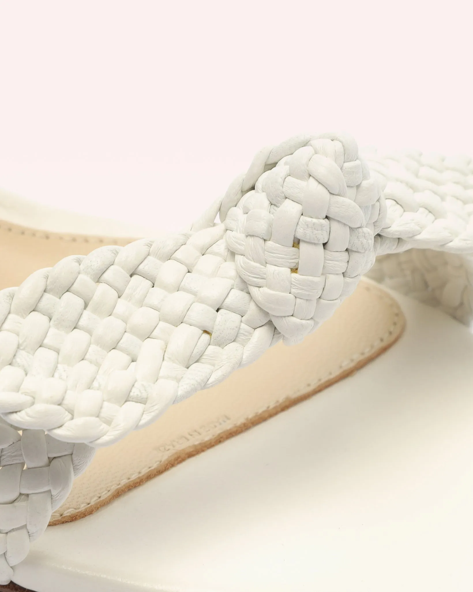 Clarita 60 Tresse White