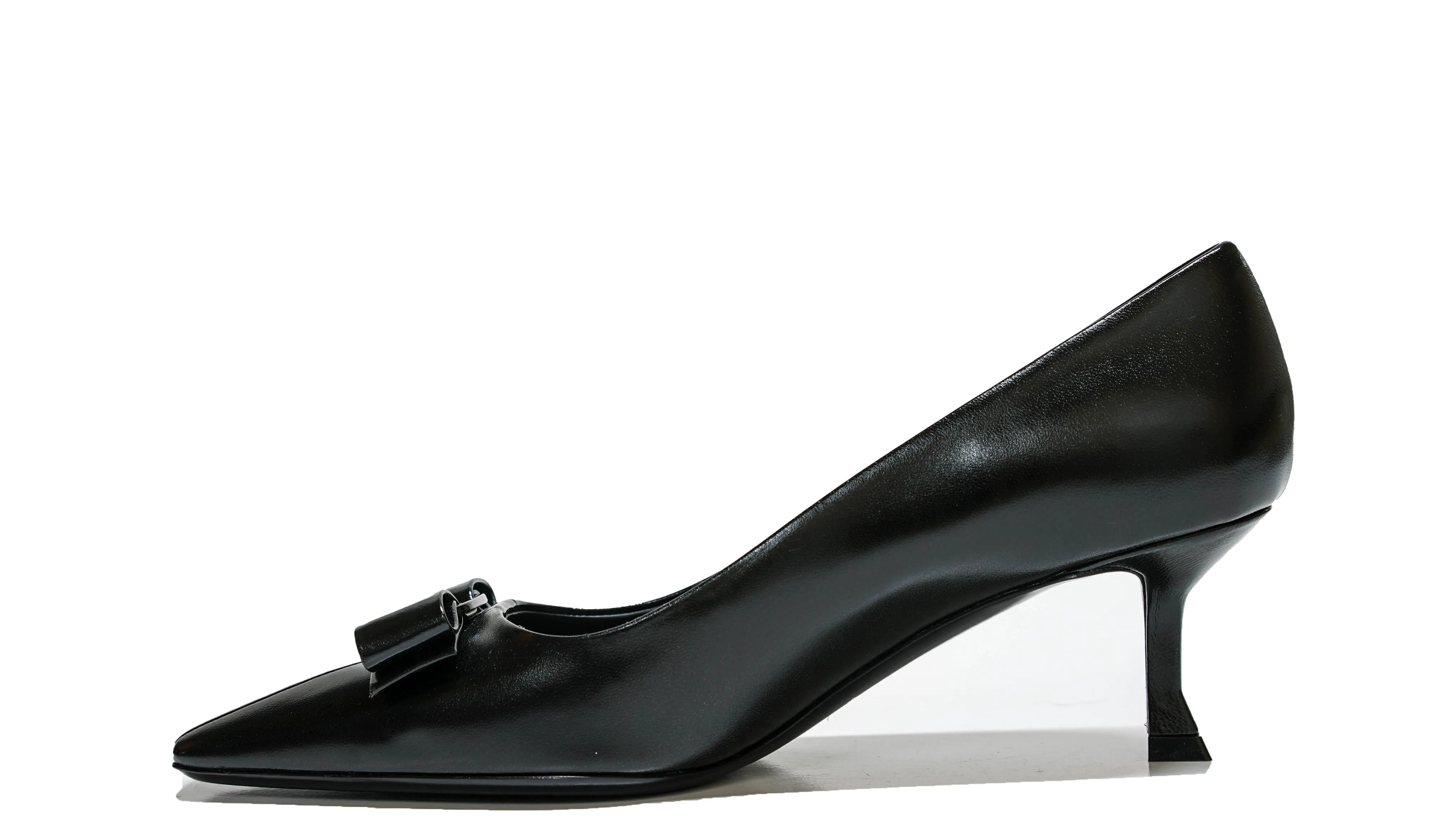 Ferragamo Women's Black Leather Bow Pump 6cm SIWAR 0766401 - 50% off