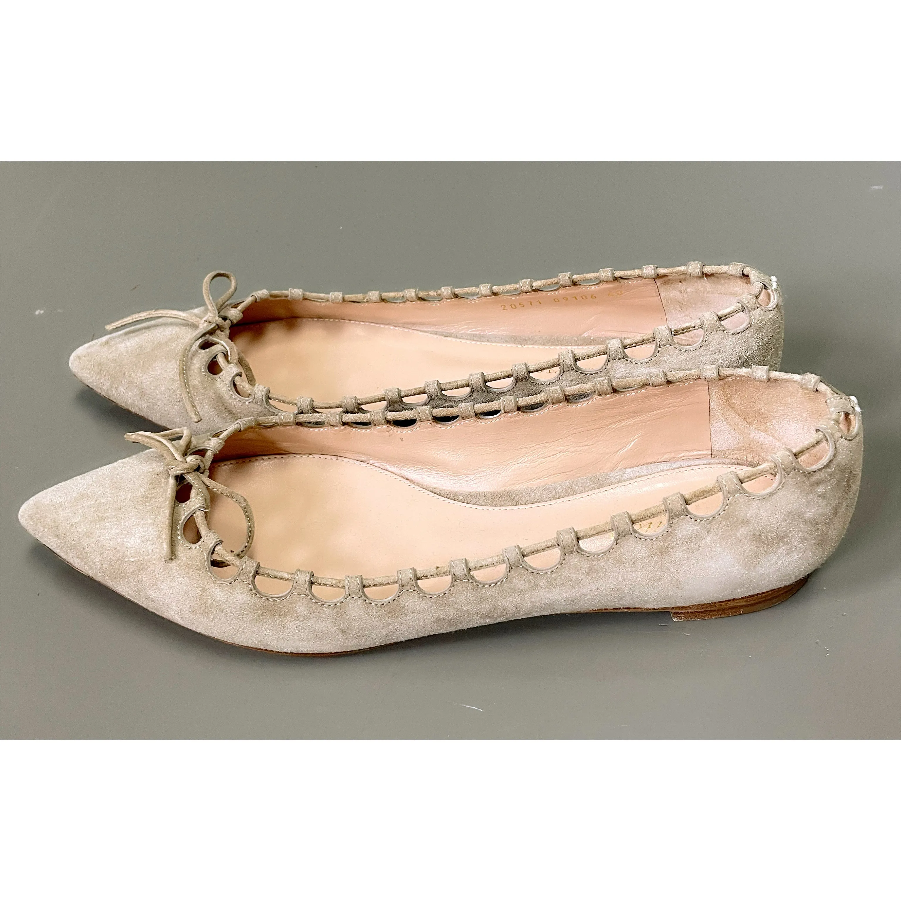 Gianvito Rossi tan suede flats, size 10