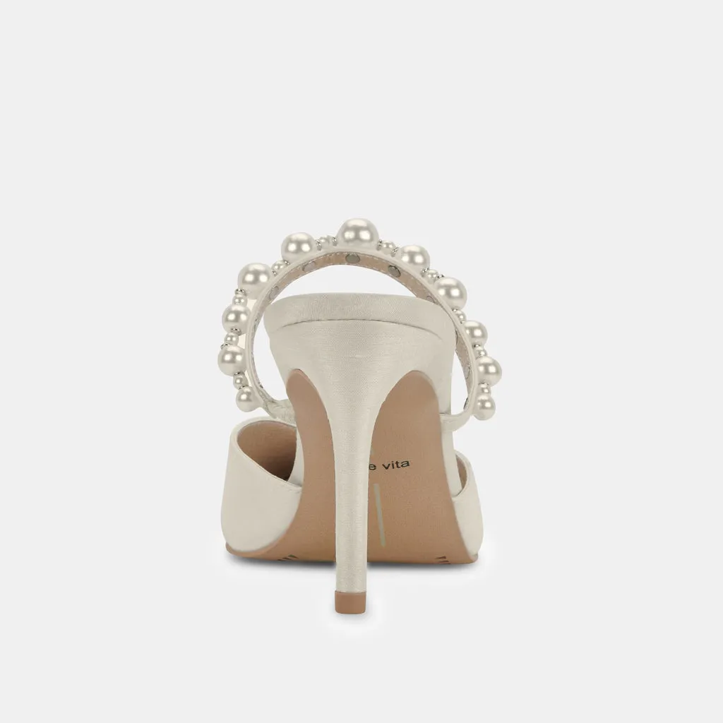 Kanika Heel