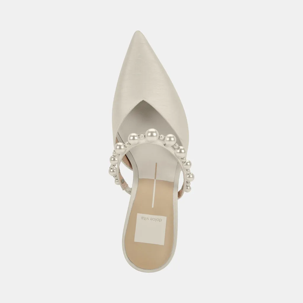 Kanika Heel
