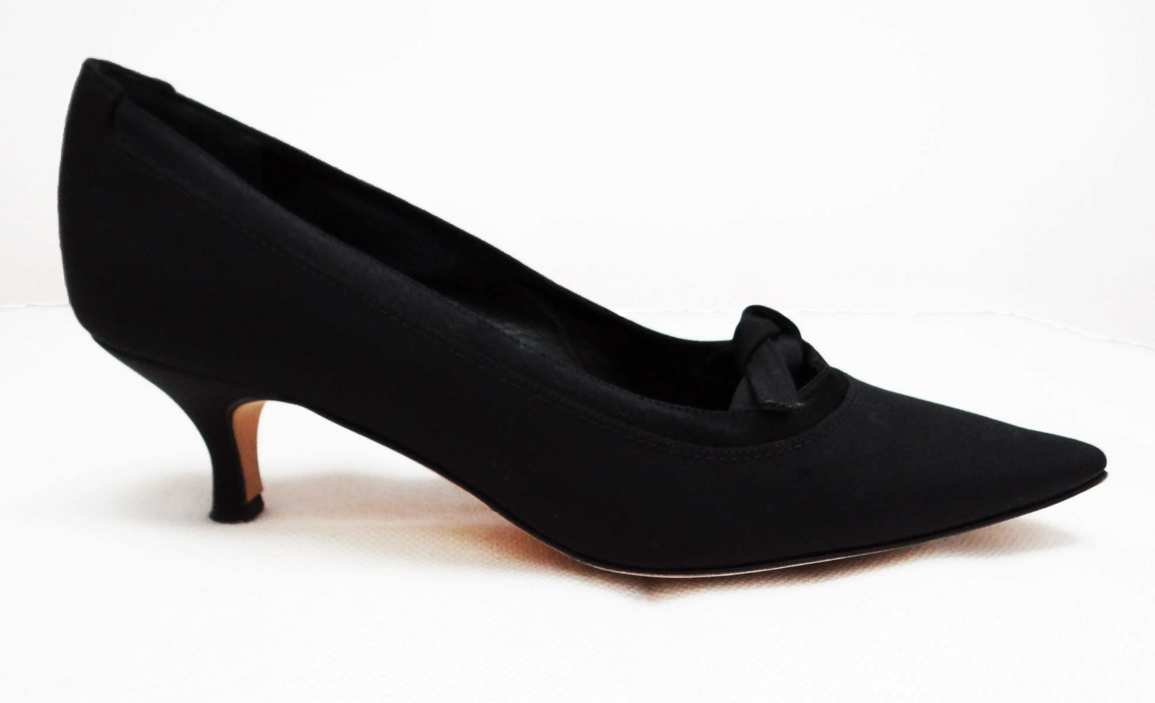 Manolo Blahnik Black Satin Evening Shoes, EU35.5