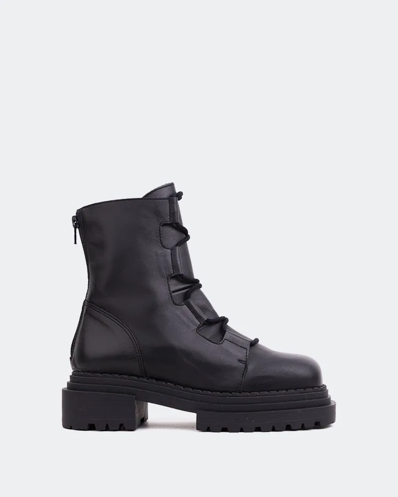 Pantone Black Leather