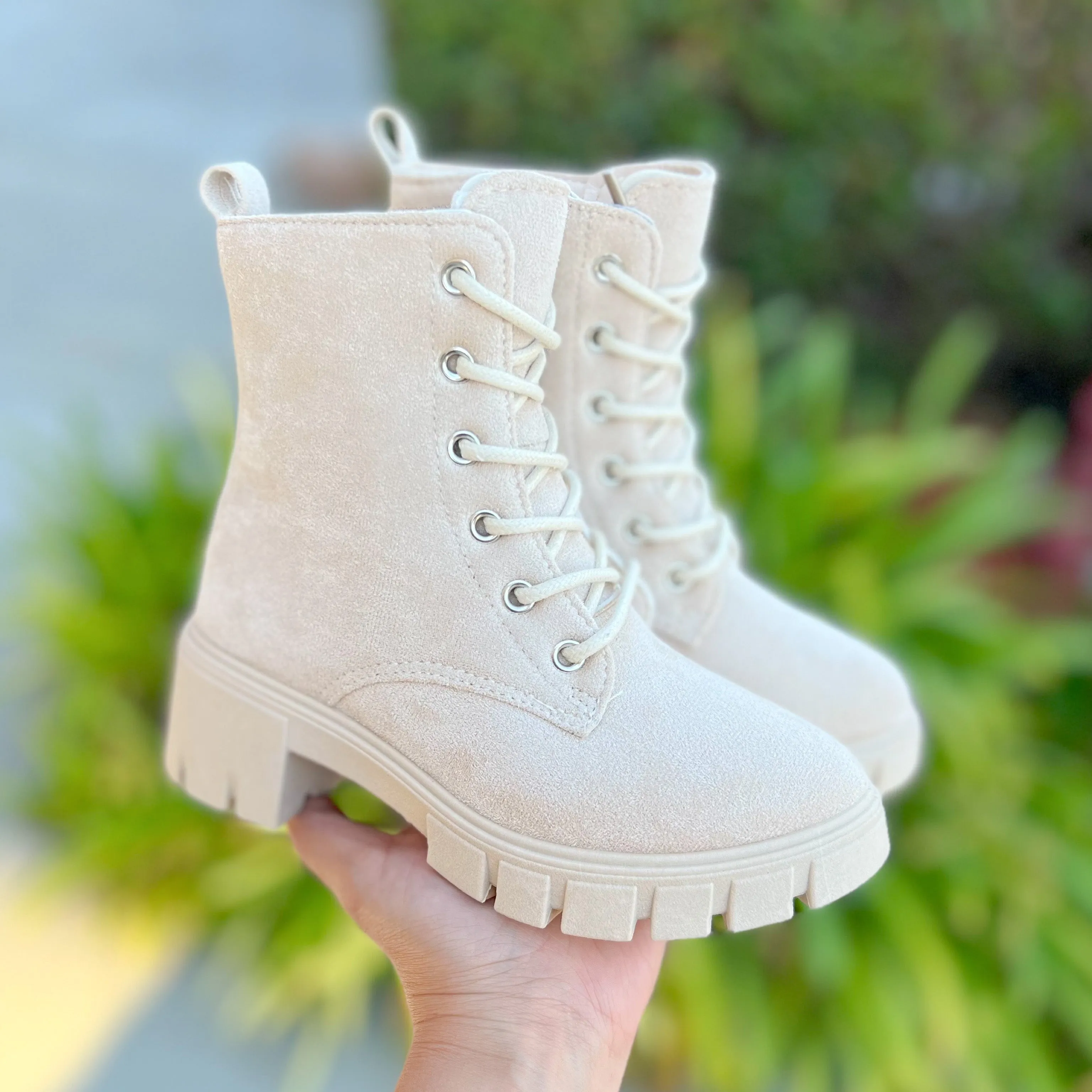 Paulina combat boots (Stone)