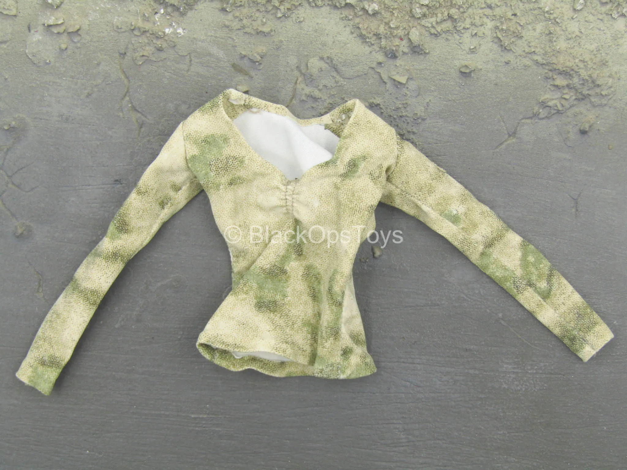 Pink Jacket & Foliage Green Shirt w/Tan Pants & Boots
