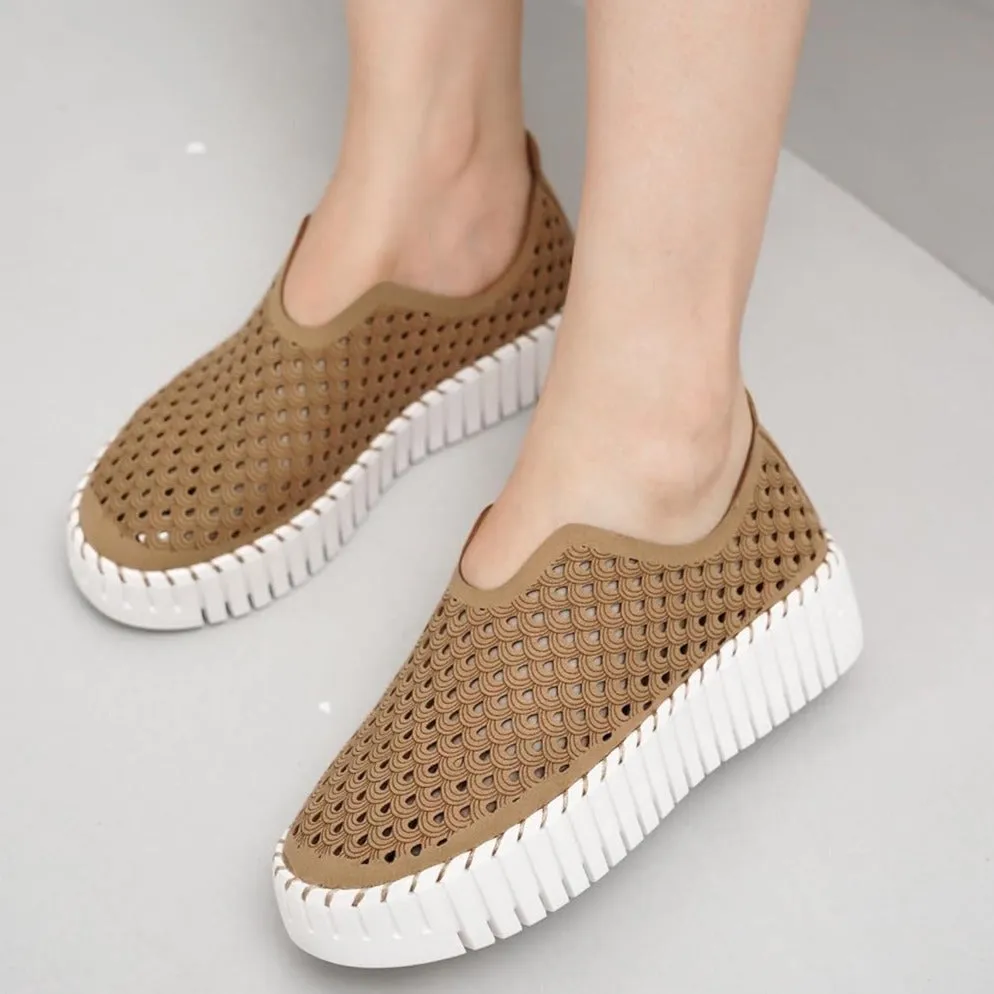 Platform Sneakers for Women - Lightweight Shoes for Women - Slip-On Womens Shoes, Non Slip Work Shoes Women, Leather Insole Walking Shoes Women Footwear (Daffodil)