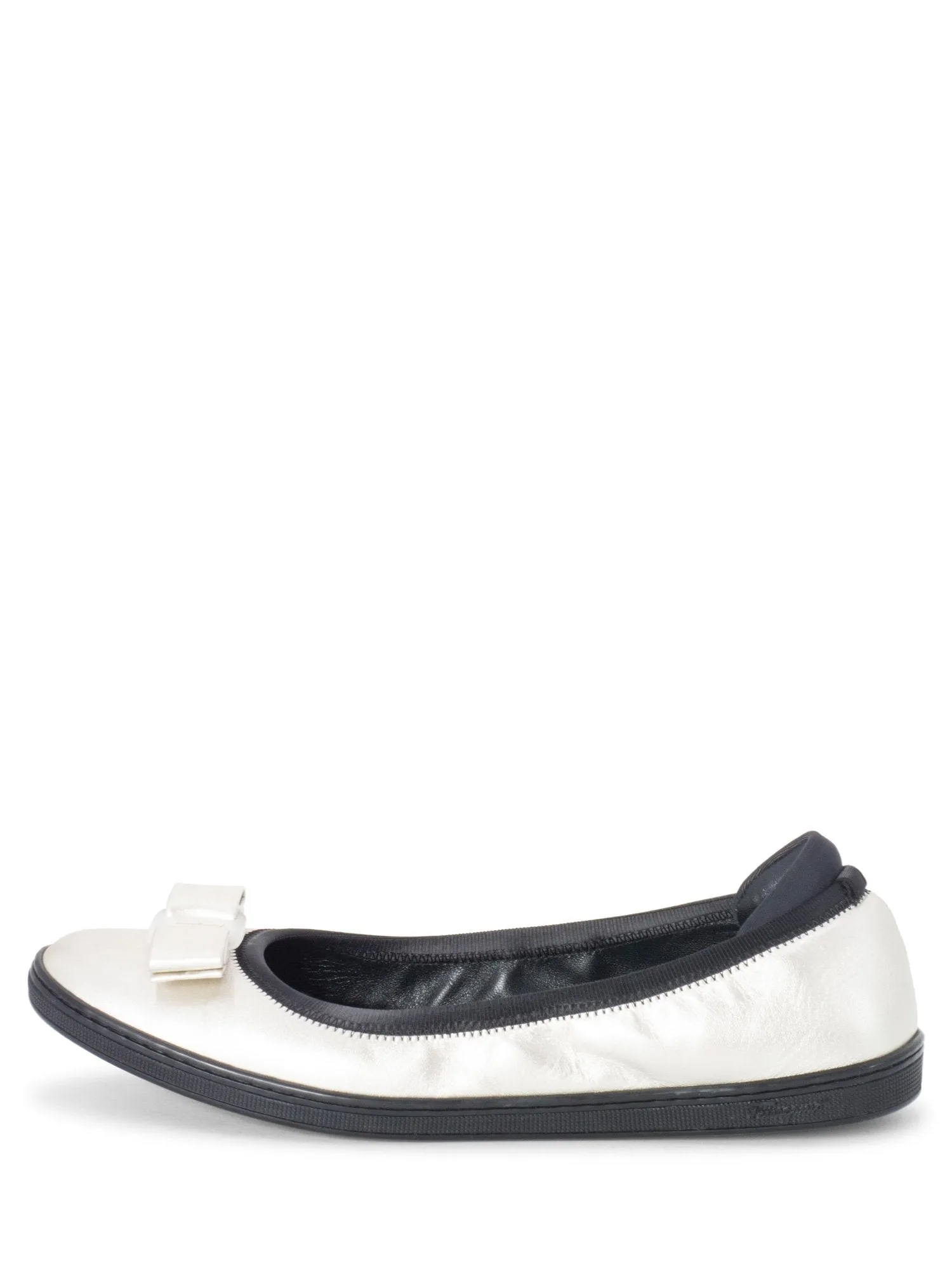 Salvatore Ferragamo Leather Round Toe Bow Ballet Flats Silver Black