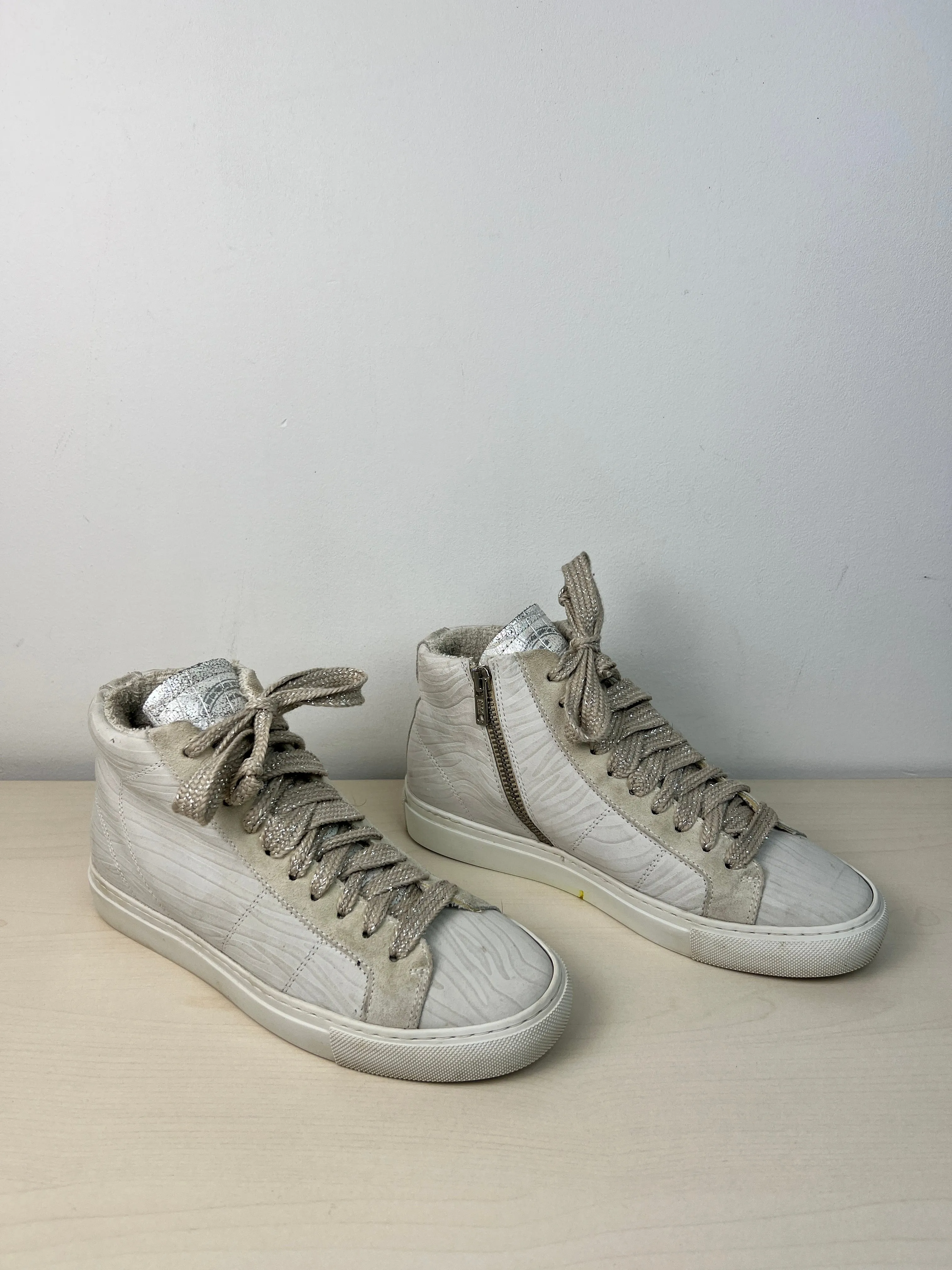 Shoes Sneakers By P448 In Grey, Size: 7