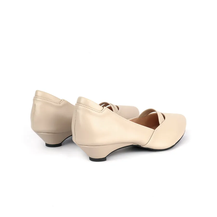 Stiora Pointed Kitten Heel