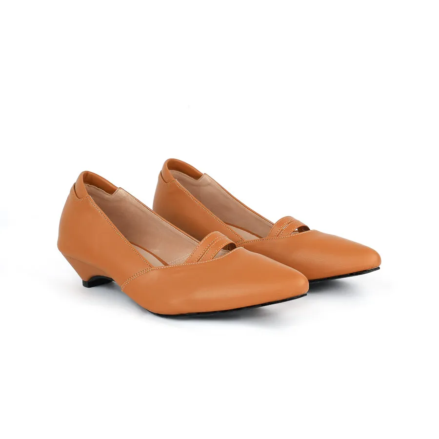 Stiora Pointed Kitten Heel