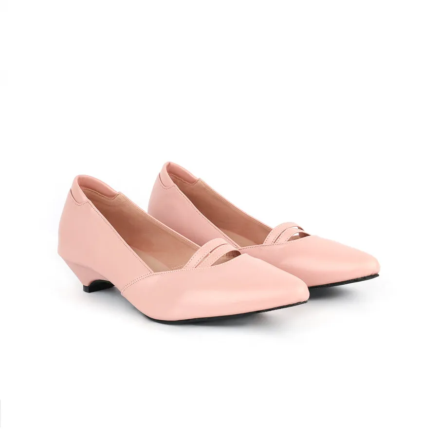 Stiora Pointed Kitten Heel